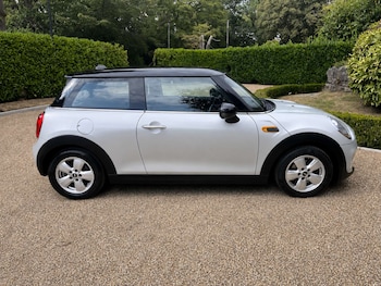 Used MINI Hatch 2015 for sale - 79301129: Photo