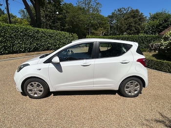 Used Hyundai i10 2014 for sale - 79165217: Photo