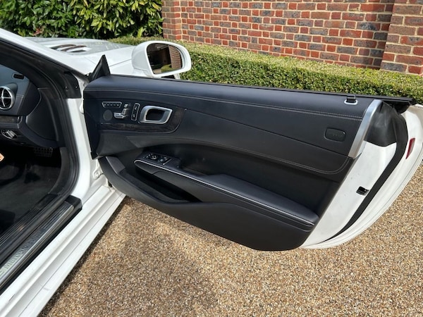 Used Mercedes-Benz SL 2016 for sale - 75502607: Photo 33