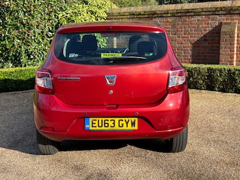 Used Dacia Sandero 2013 for sale - 77649771: Photo