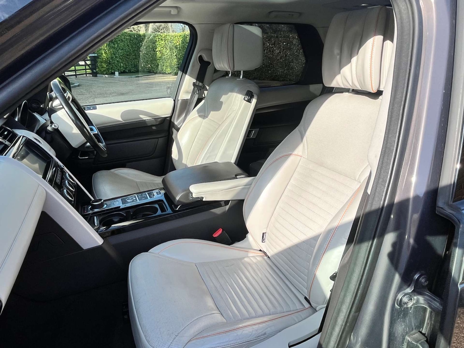 Used Land Rover Discovery 2017 for sale - 77667934: Photo 16