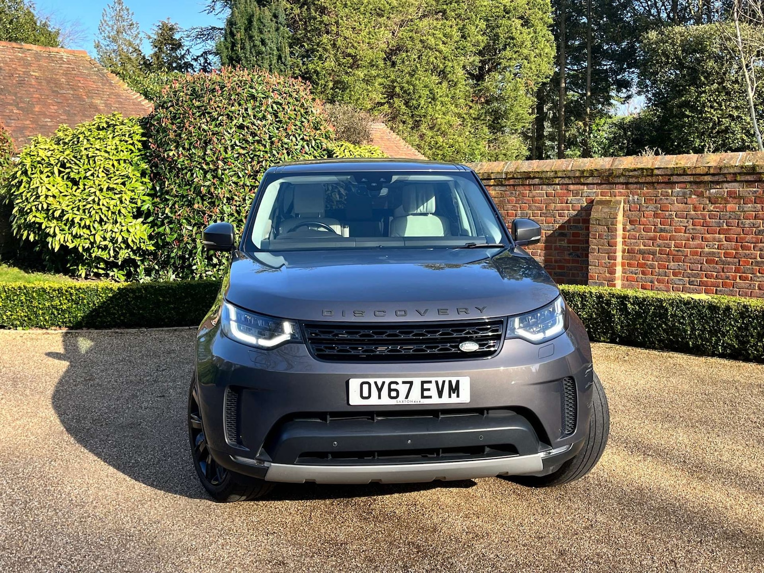 Used Land Rover Discovery 2017 for sale - 77667934: Photo 2