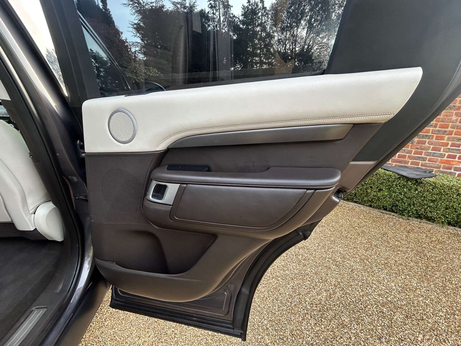 Used Land Rover Discovery 2017 for sale - 77667934: Photo 21