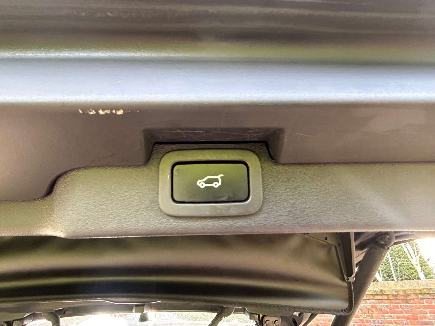 Used Land Rover Discovery 2017 for sale - 77667934: Photo 24