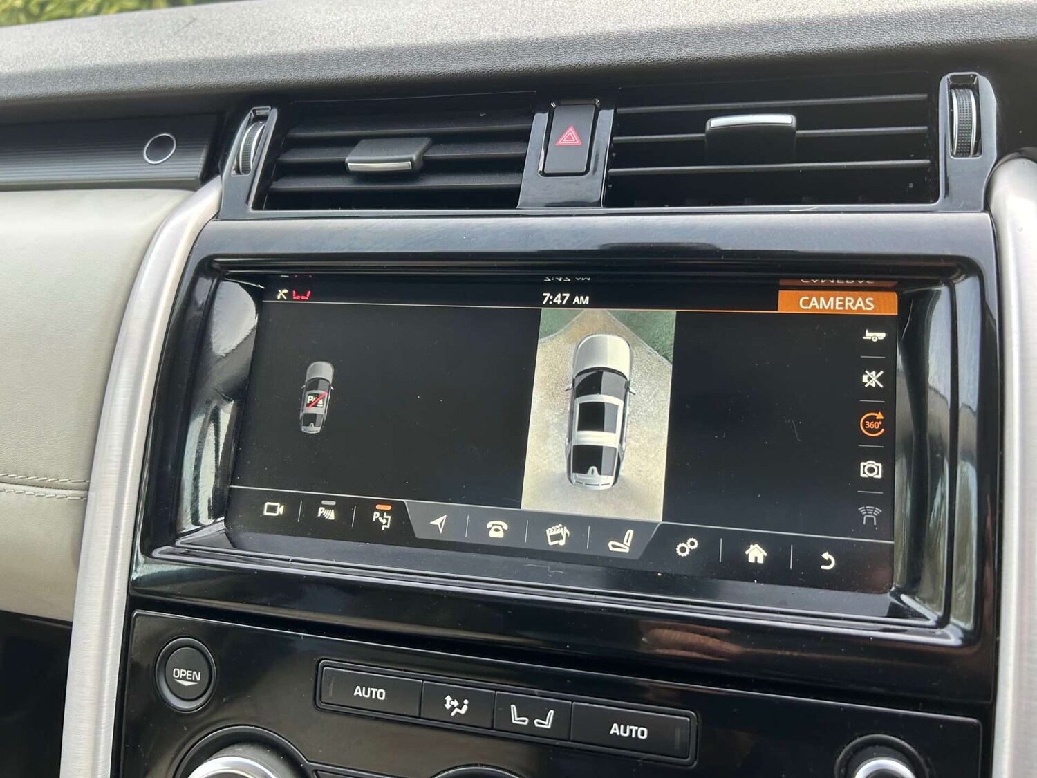 Used Land Rover Discovery 2017 for sale - 77667934: Photo 35