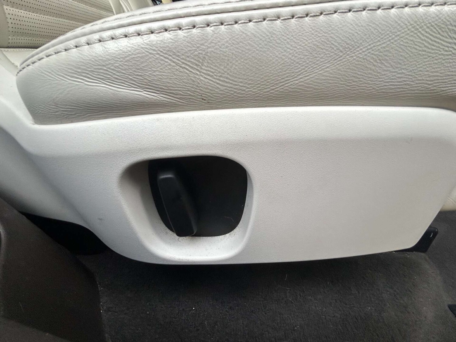 Used Land Rover Discovery 2017 for sale - 77667934: Photo 41