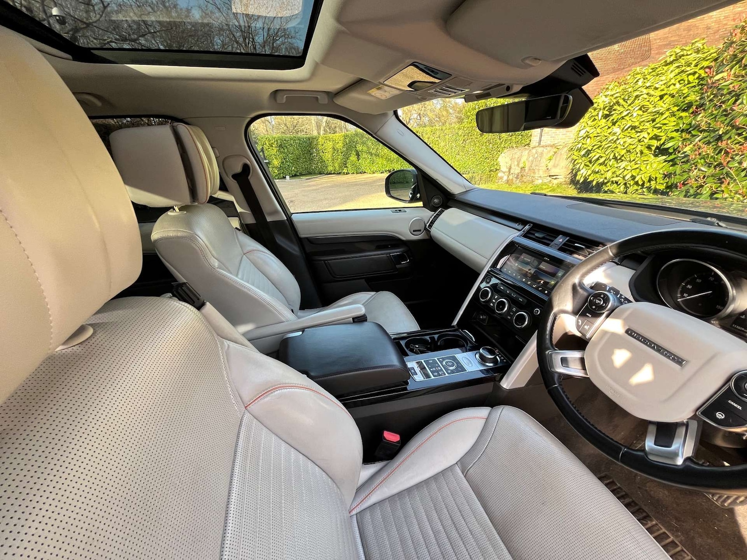 Used Land Rover Discovery 2017 for sale - 77667934: Photo 7