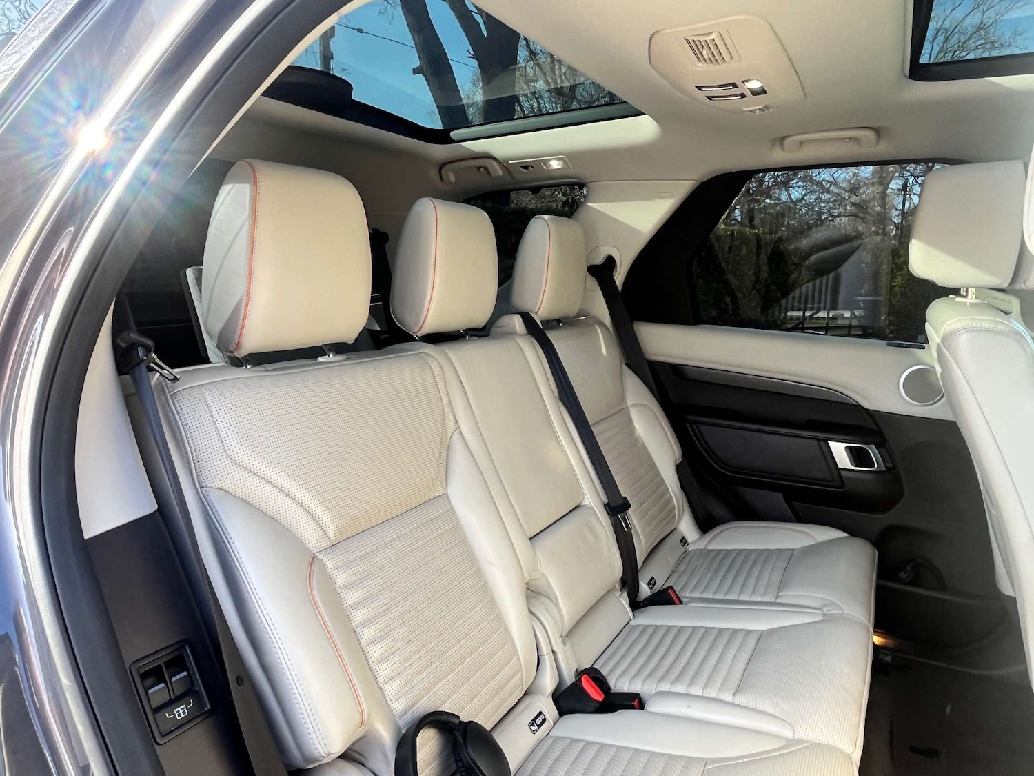 Used Land Rover Discovery 2017 for sale - 77667934: Photo 8