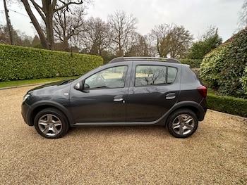 Used Dacia Sandero 2019 for sale - 77591957: Photo