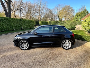 Used Audi A1 2011 for sale - 77649773: Photo