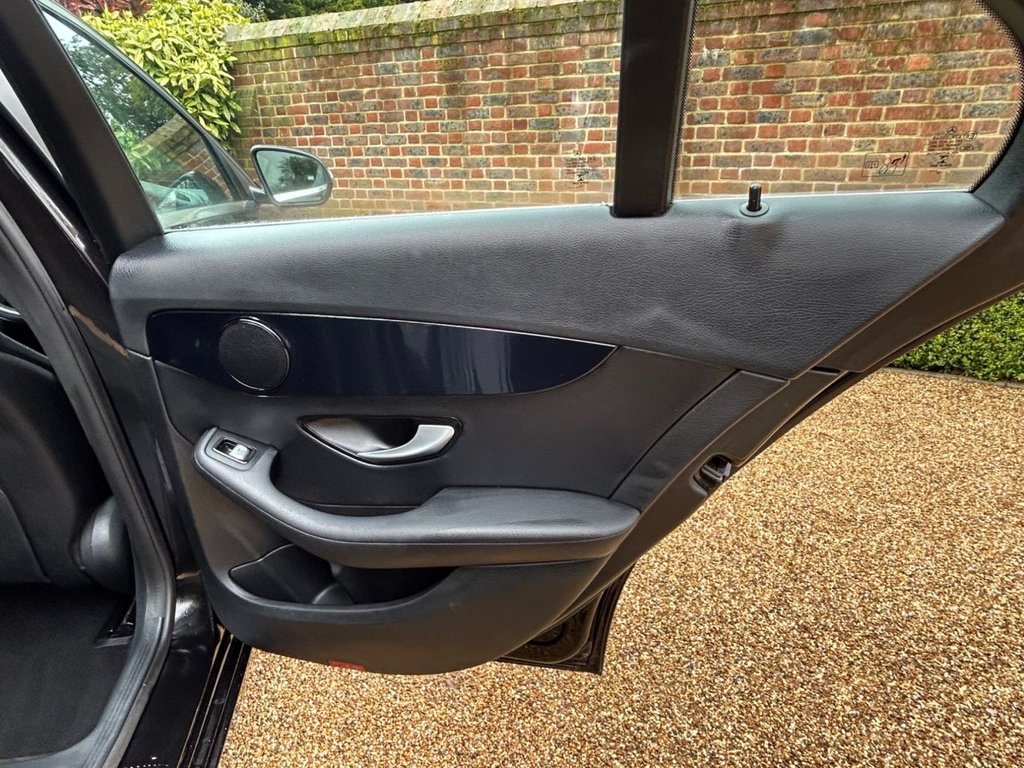 Used Mercedes-Benz C Class 2017 for sale - 76286069: Photo 16