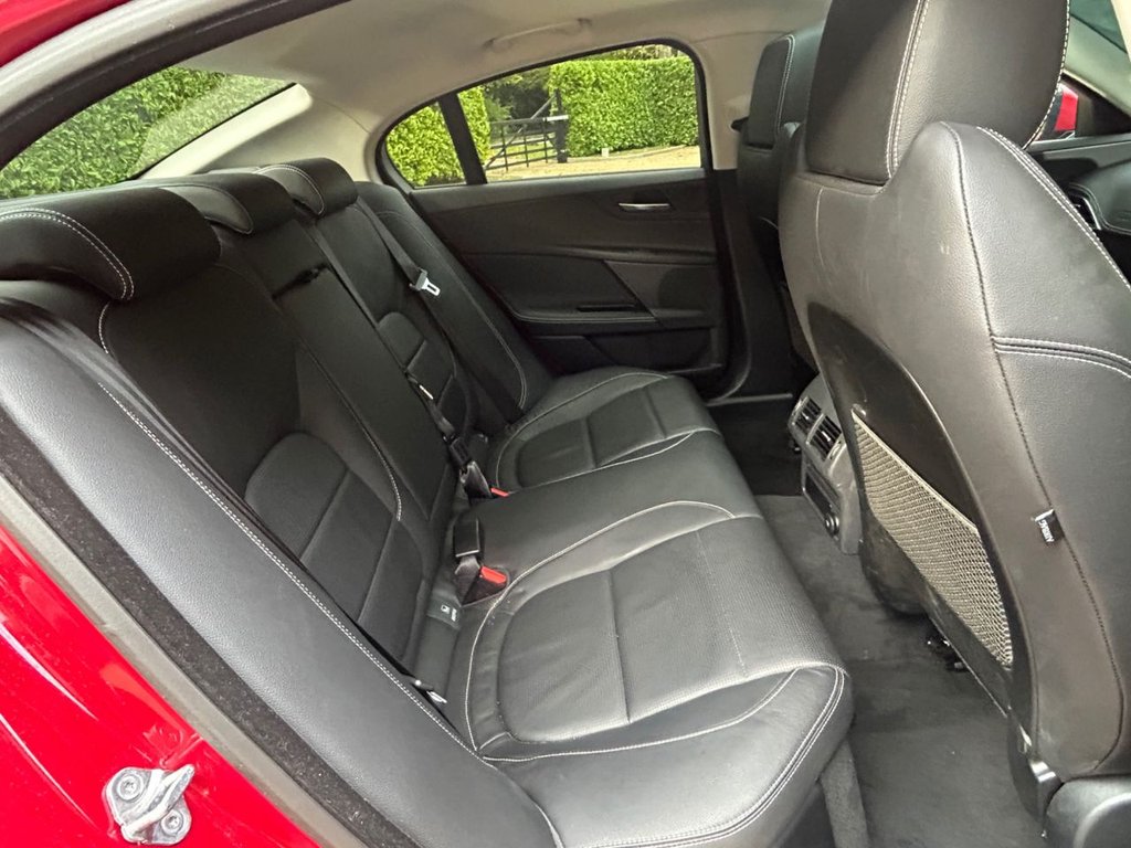 Used Jaguar XE 2018 for sale - 76350524: Photo 9