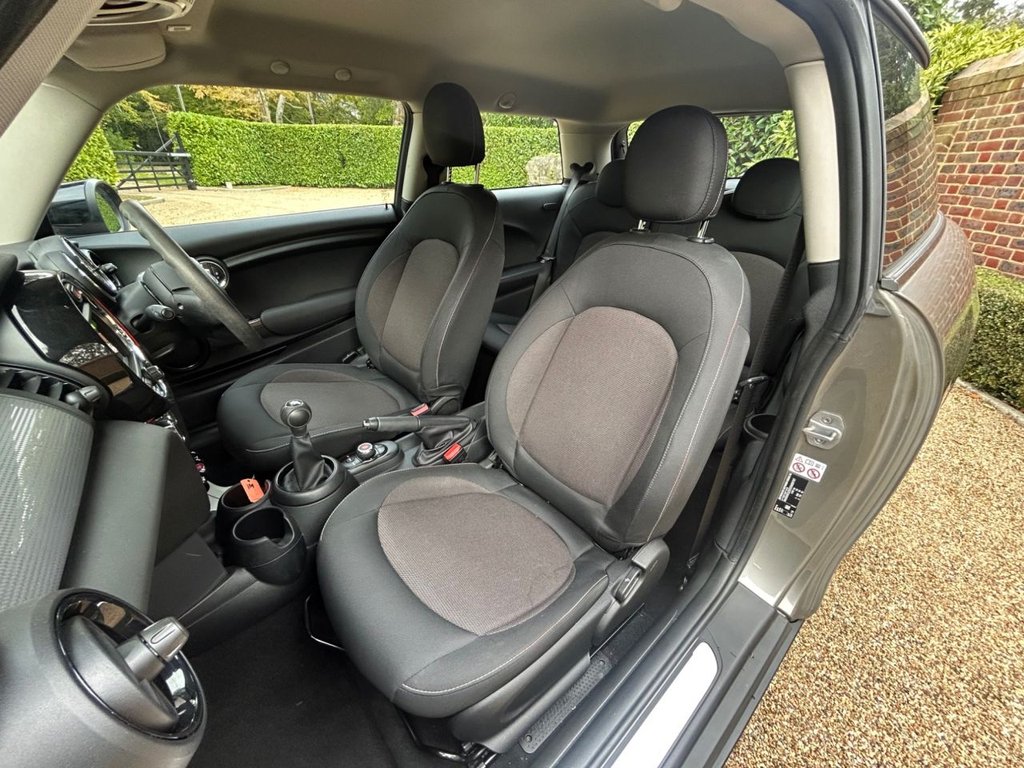 Used MINI Hatch 2019 for sale - 76286196: Photo 13