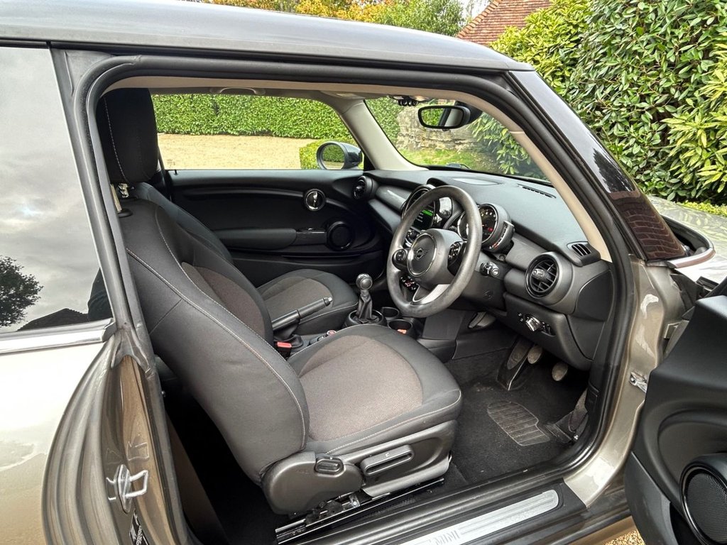 Used MINI Hatch 2019 for sale - 76286196: Photo 17