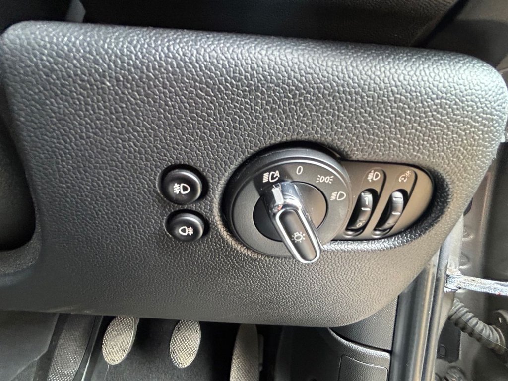 Used MINI Hatch 2019 for sale - 76286196: Photo 19