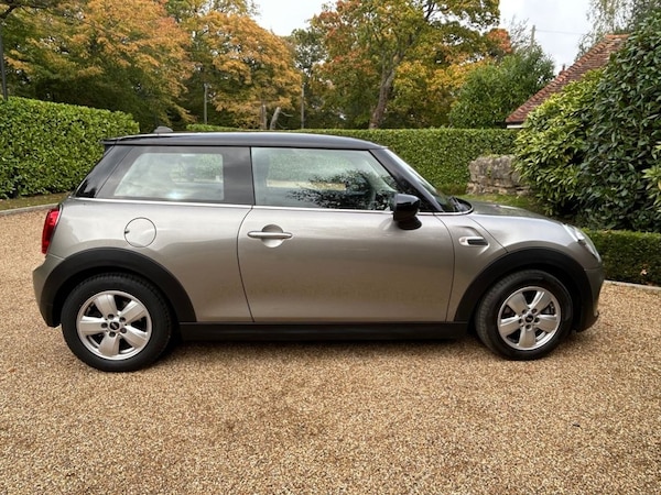 Used MINI Hatch 2019 for sale - 76286196: Photo 4