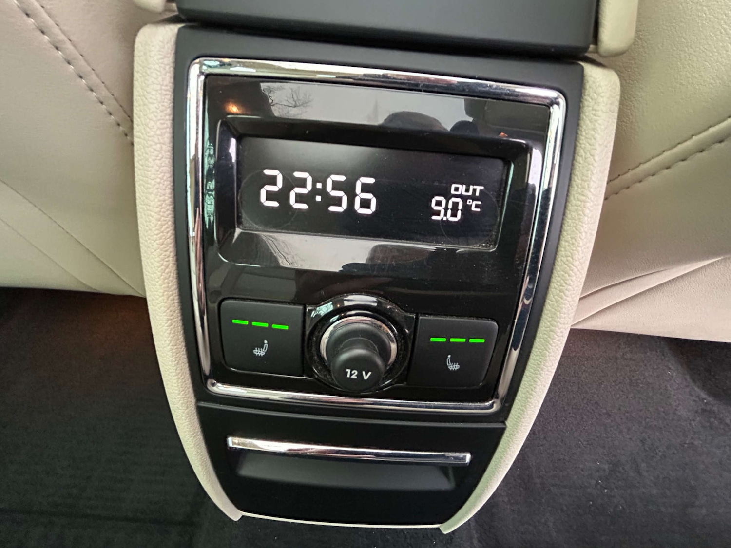 Used Skoda Superb 2011 for sale - 77749070: Photo 18