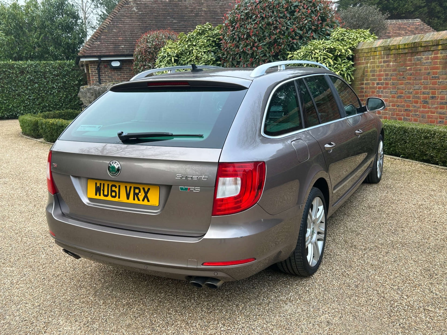 Used Skoda Superb 2011 for sale - 77749070: Photo 2