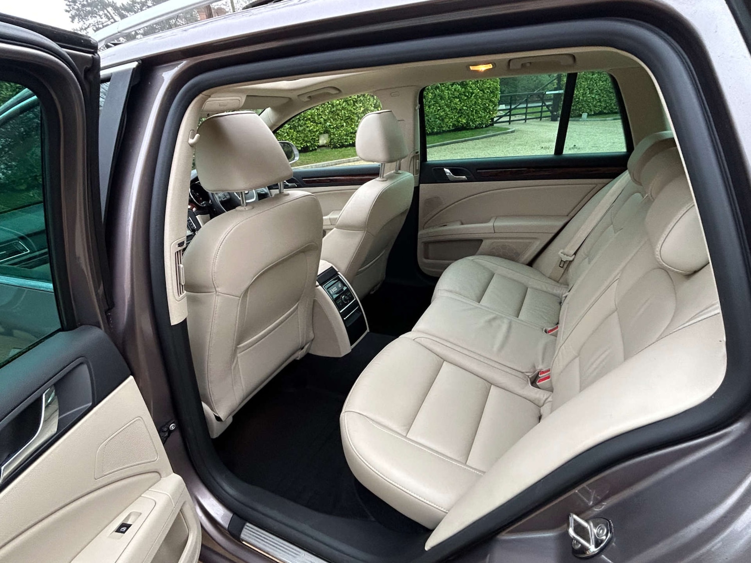 Used Skoda Superb 2011 for sale - 77749070: Photo 24