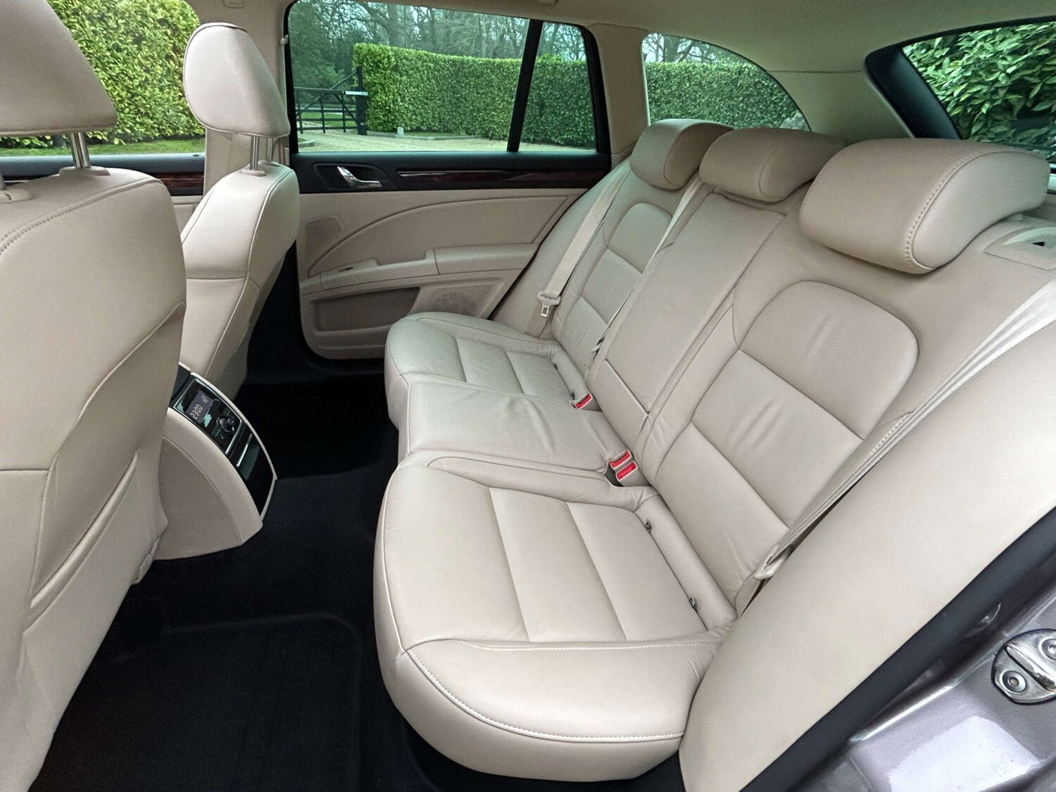 Used Skoda Superb 2011 for sale - 77749070: Photo 9