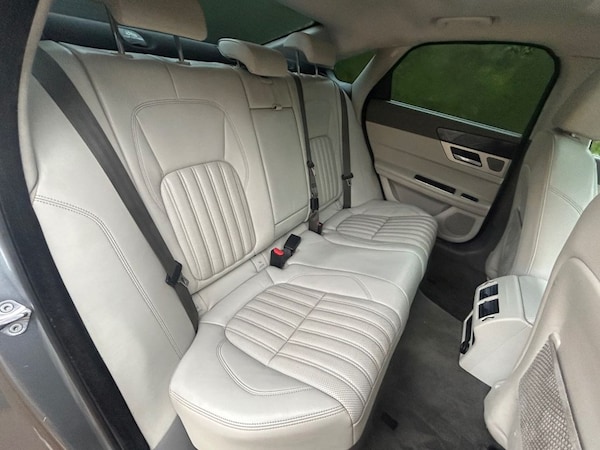 Used Jaguar XF 2017 for sale - 76202866: Photo 12
