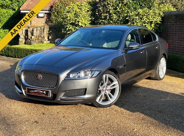 Used Jaguar XF 2017 for sale - 76202866: Photo 1