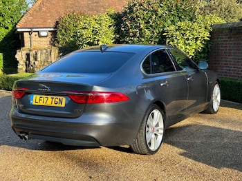 Used Jaguar XF 2017 for sale - 76202866: Photo 3