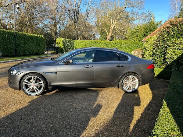 Used Jaguar XF 2017 for sale - 76202866: Photo 4