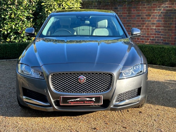 Used Jaguar XF 2017 for sale - 76202866: Photo 9