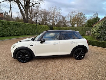 Used MINI Hatch 2018 for sale - 77431927: Photo