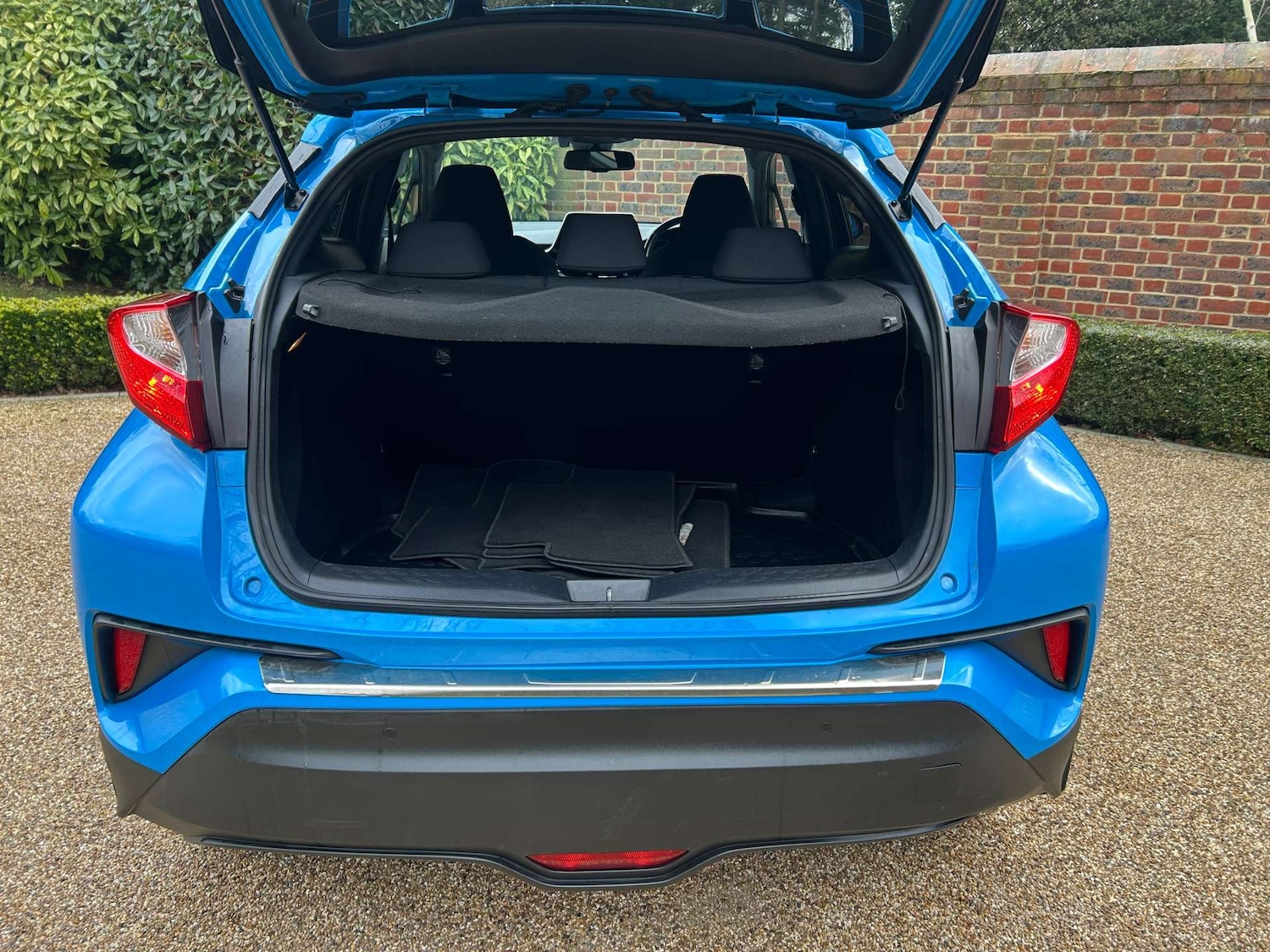 Used Toyota C-HR 2018 for sale - 77105779: Photo 6