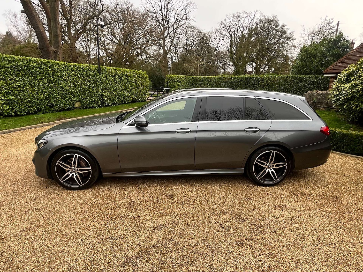 Used Mercedes-Benz E Class 2017 for sale - 77916405: Photo 3