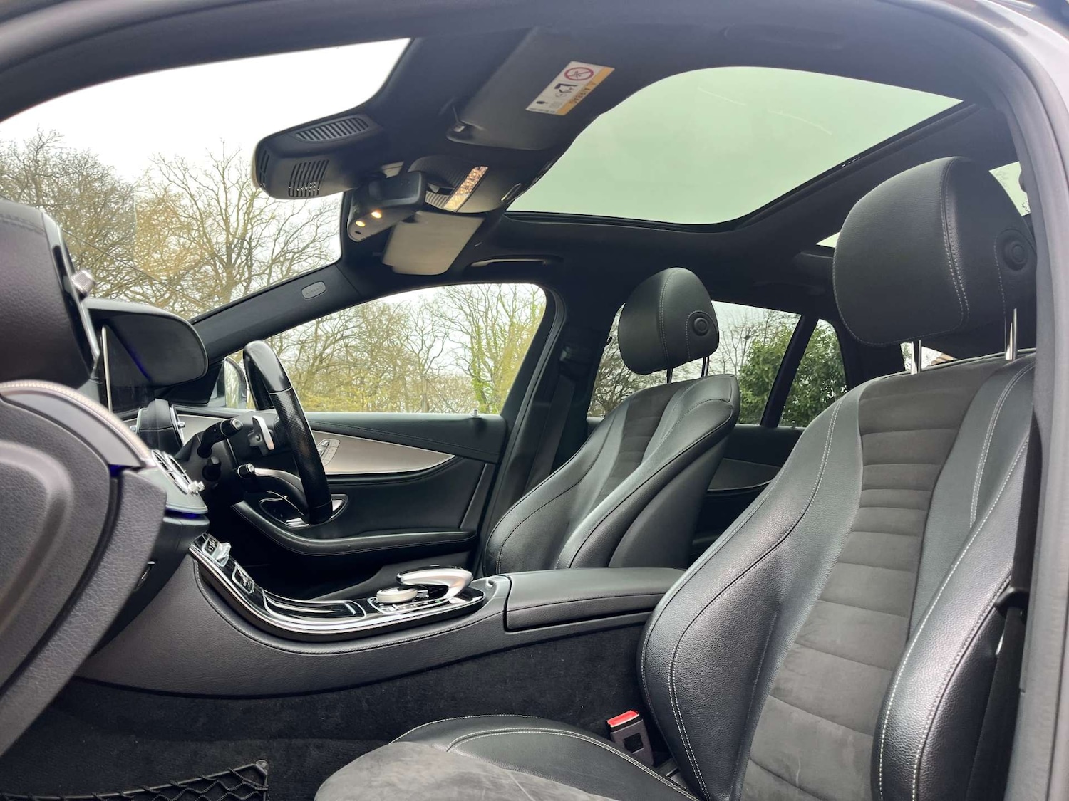 Used Mercedes-Benz E Class 2017 for sale - 77916405: Photo 35