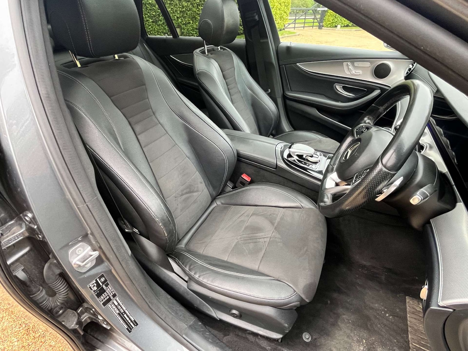 Used Mercedes-Benz E Class 2017 for sale - 77916405: Photo 9