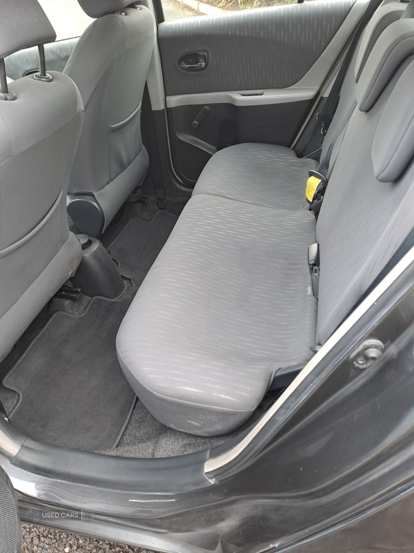 Used Toyota Yaris 2009 for sale - 77092016: Photo 9