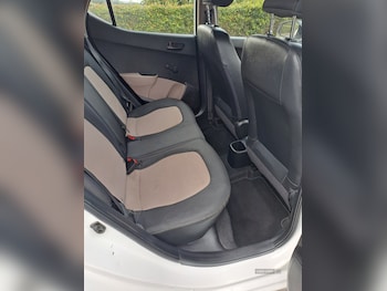 Used Hyundai i10 2015 for sale - 79442281: Photo