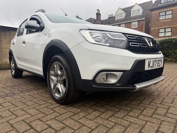 Used Dacia Sandero Stepway 2017 for sale - 76505261: Photo