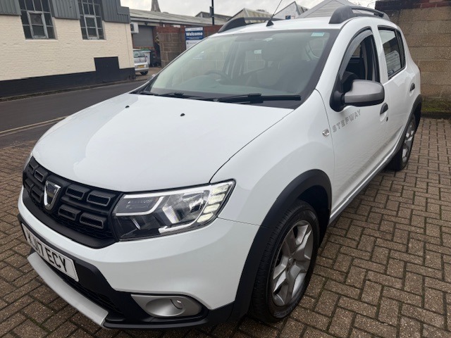 Used Dacia Sandero Stepway 2017 for sale - 76505261: Photo 5