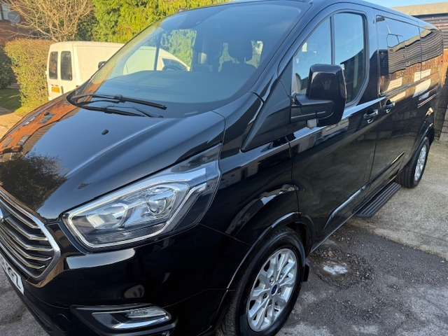 Used Ford Tourneo Custom 2019 for sale - 76669917: Photo 2