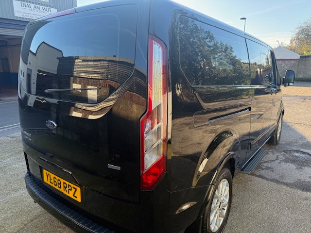 Used Ford Tourneo Custom 2019 for sale - 76669917: Photo 4