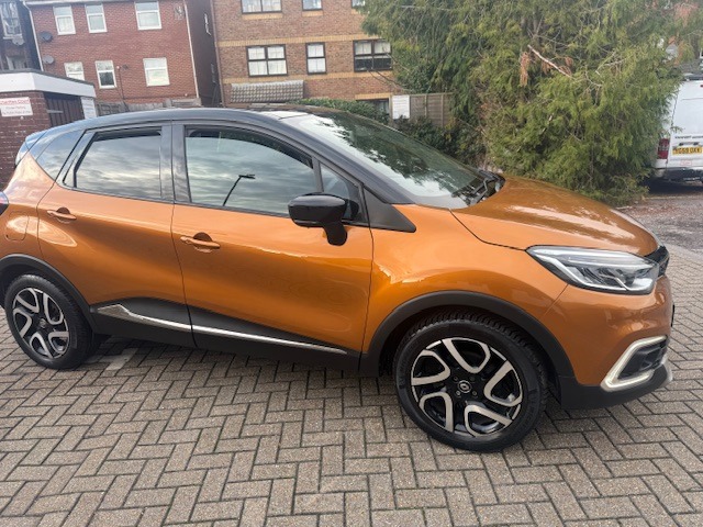 Used Renault Captur 2018 for sale - 76466677: Photo 1
