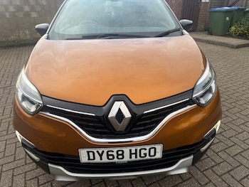 Used Renault Captur 2018 for sale - 76466677: Photo