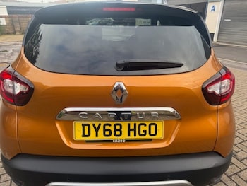 Used Renault Captur 2018 for sale - 76466677: Photo