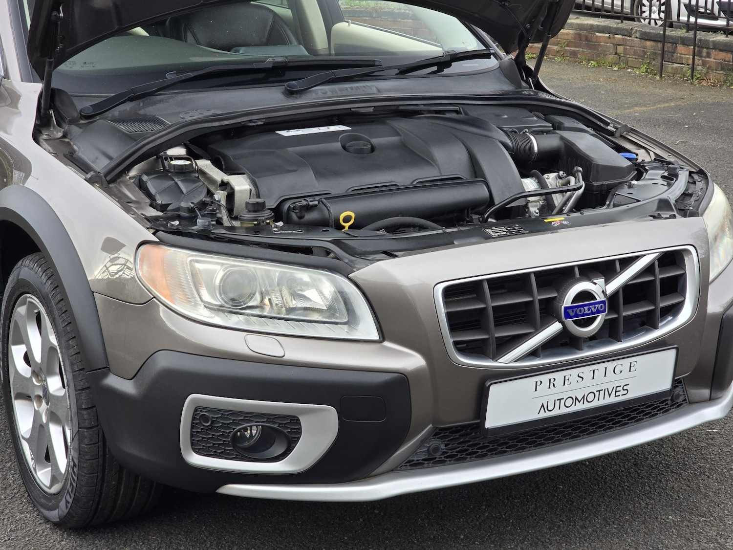 Used Volvo XC70 2009 for sale - 78070465: Photo 15