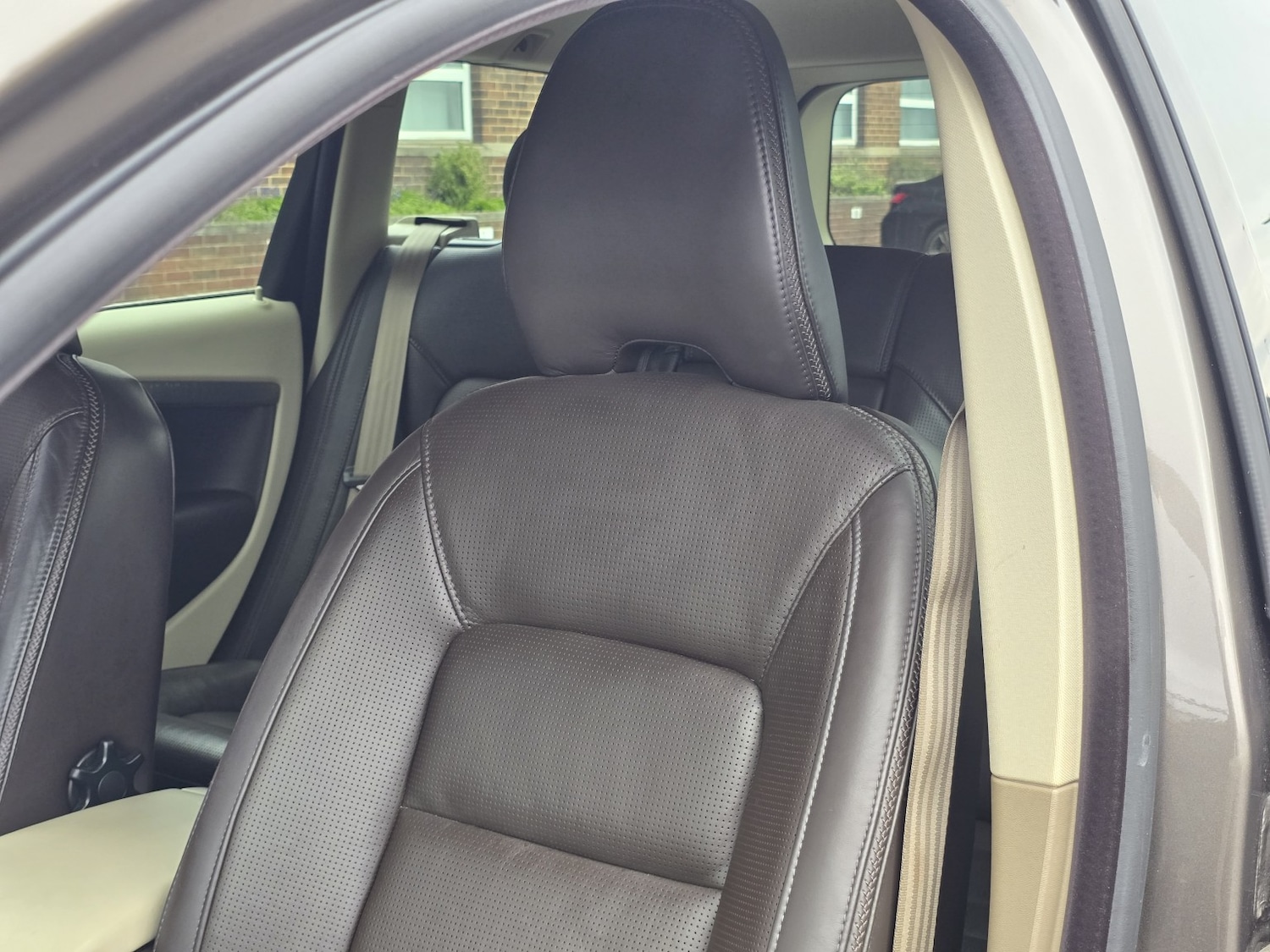 Used Volvo XC70 2009 for sale - 78070465: Photo 34