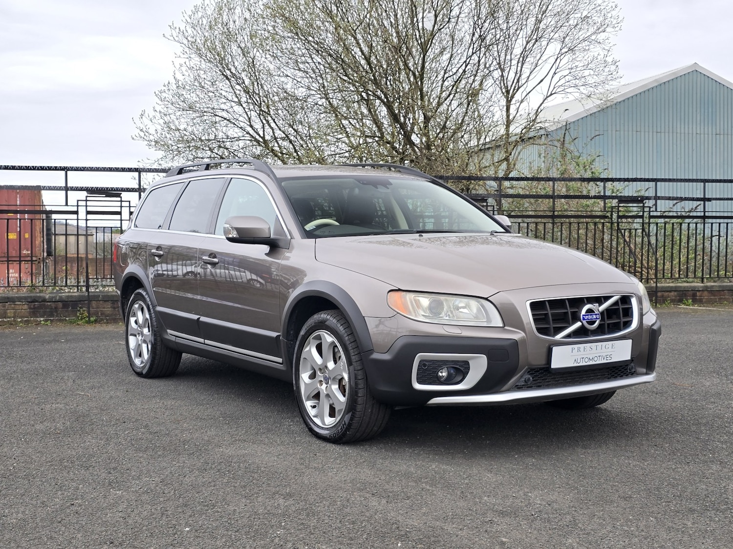 Used Volvo XC70 2009 for sale - 78070465: Photo 4