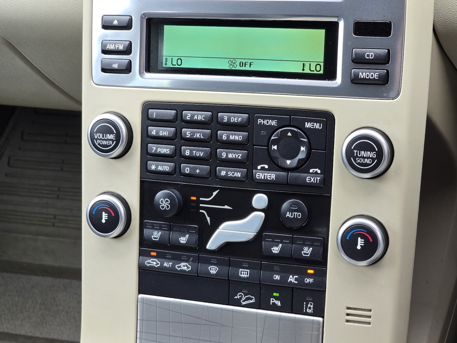 Used Volvo XC70 2009 for sale - 78070465: Photo 51