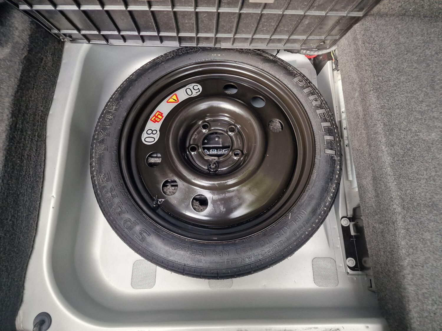 Used Jaguar XJ 2002 for sale - 77189310: Photo 34