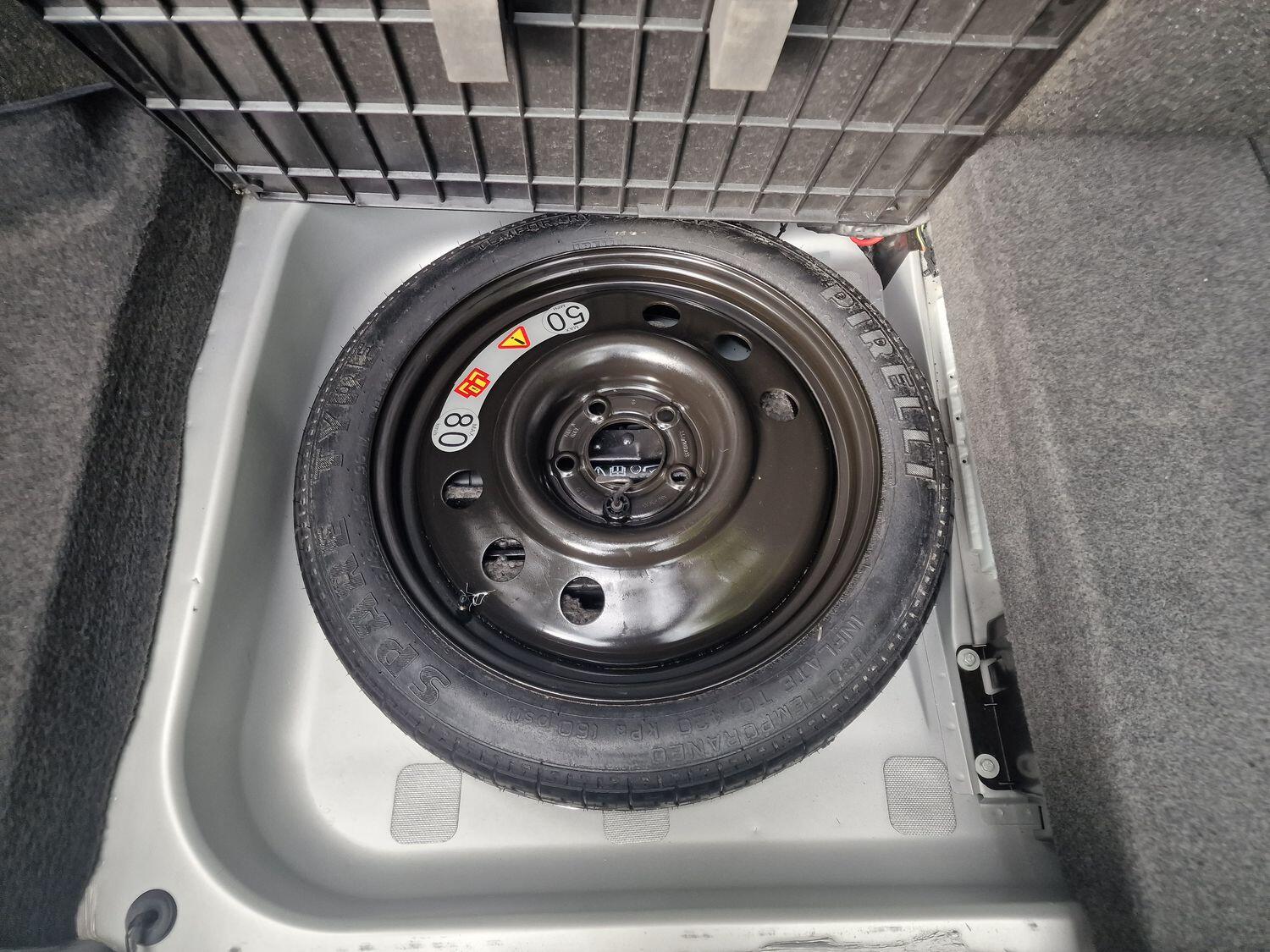 Used Jaguar XJ 2002 for sale - 77189310: Photo 35