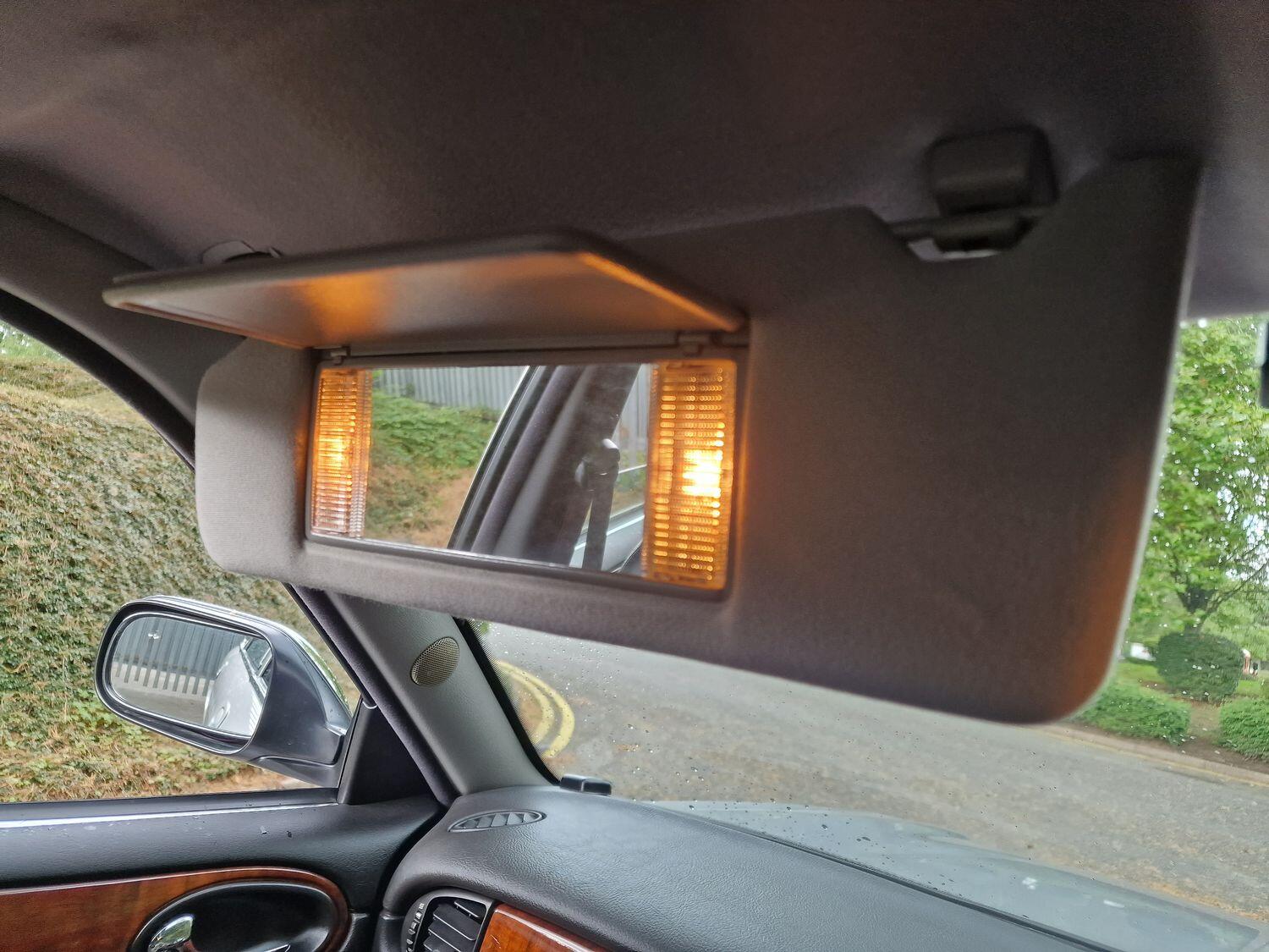 Used Jaguar XJ 2002 for sale - 77189310: Photo 64